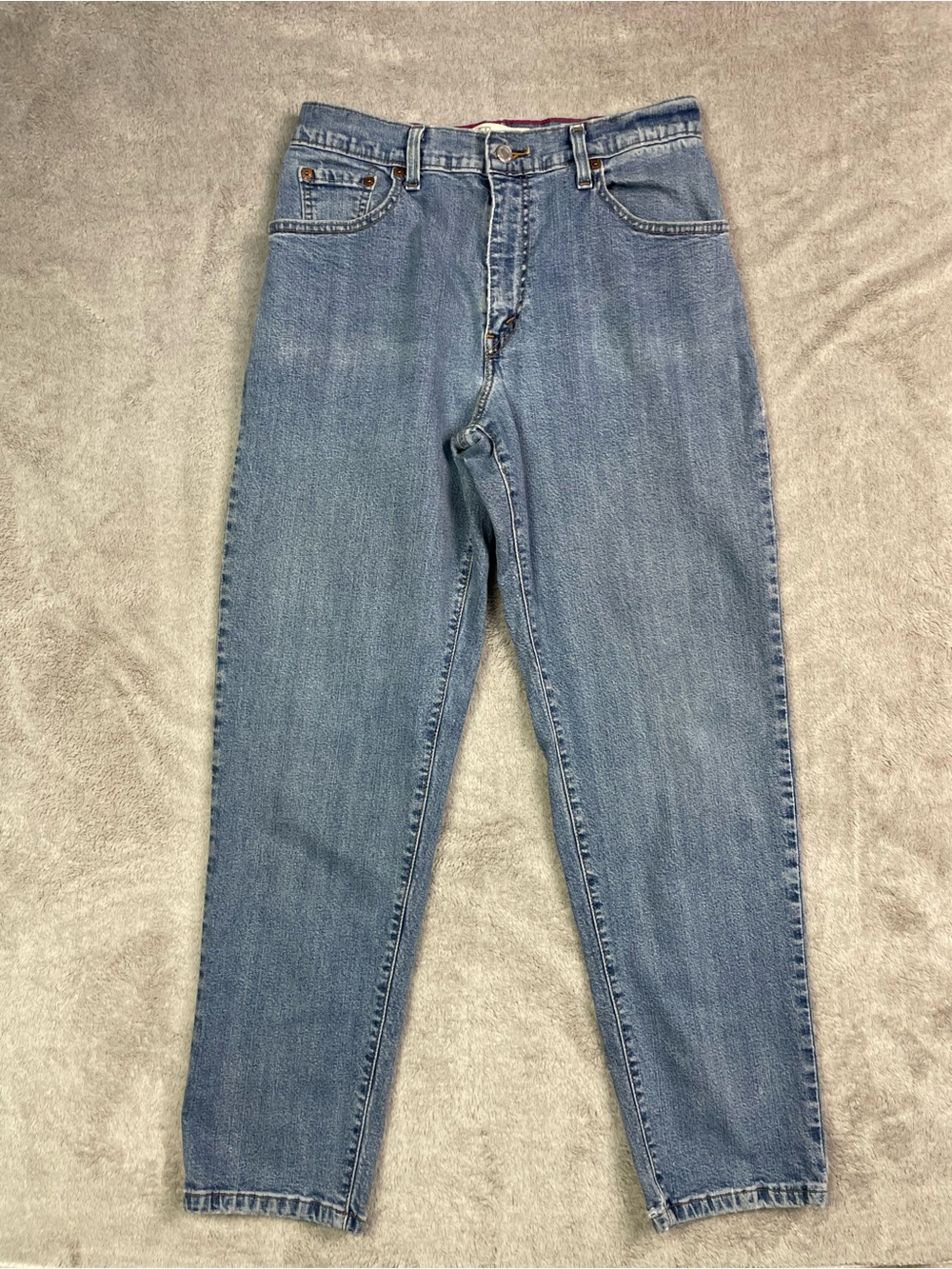 Levi's 550 Women's Relaxed Tapered Leg Jean Size 10S Short Medium Wash High Rise